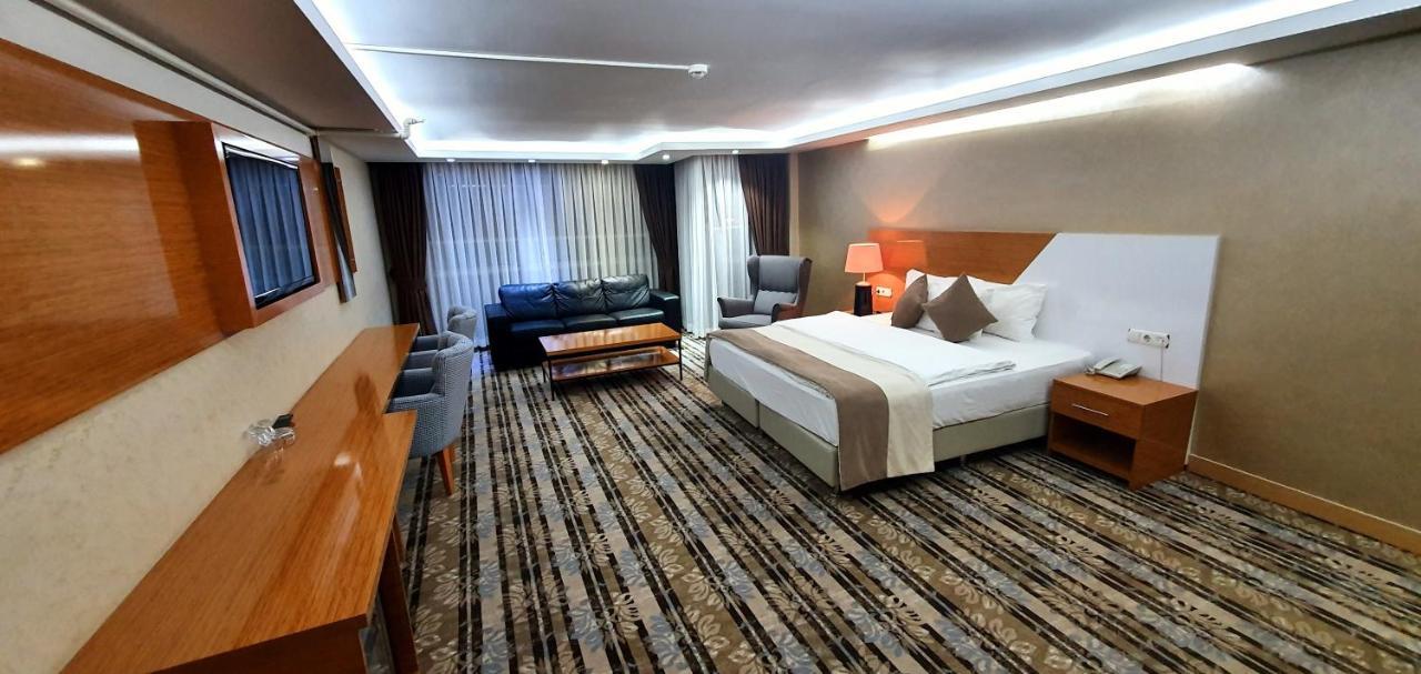 Bulvar Hotel Izmir Bagian luar foto