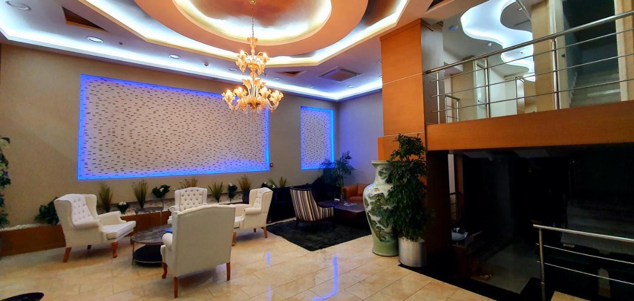 Bulvar Hotel Izmir Bagian luar foto